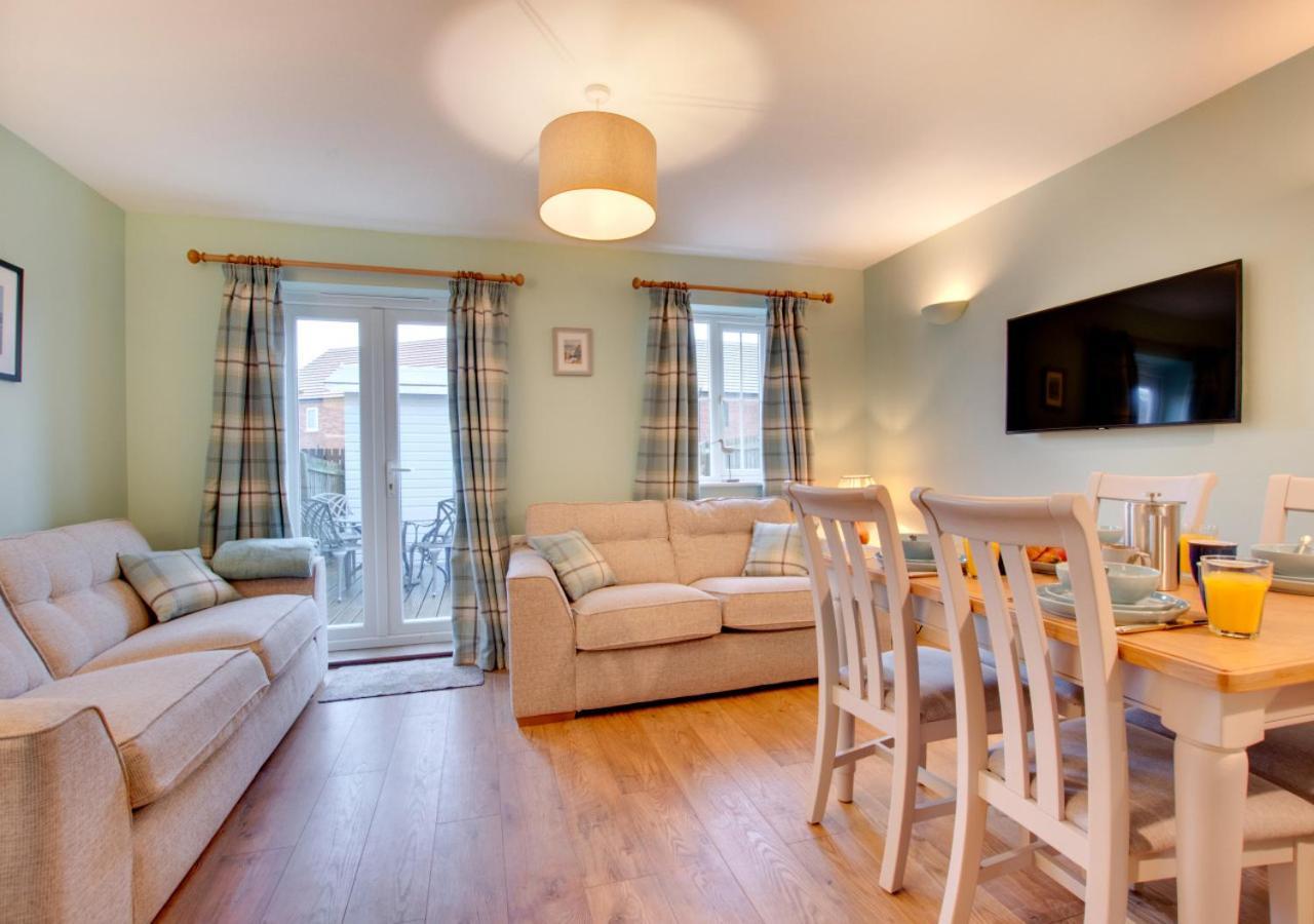 Creamery Cottage Уитби Екстериор снимка